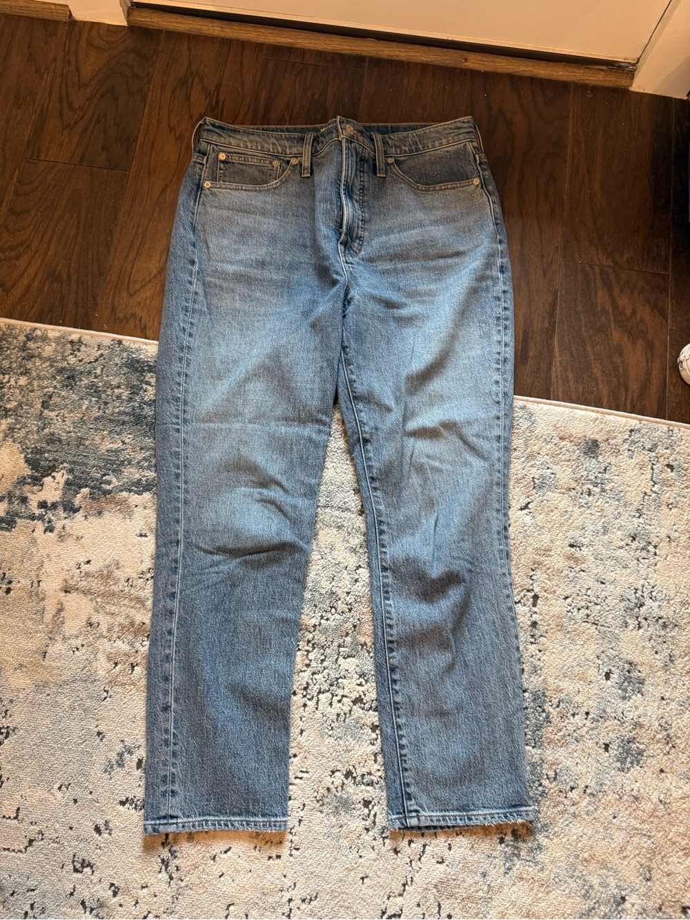 Madewell Perfect Vintage Jeans in Light/Medium Blue Wash